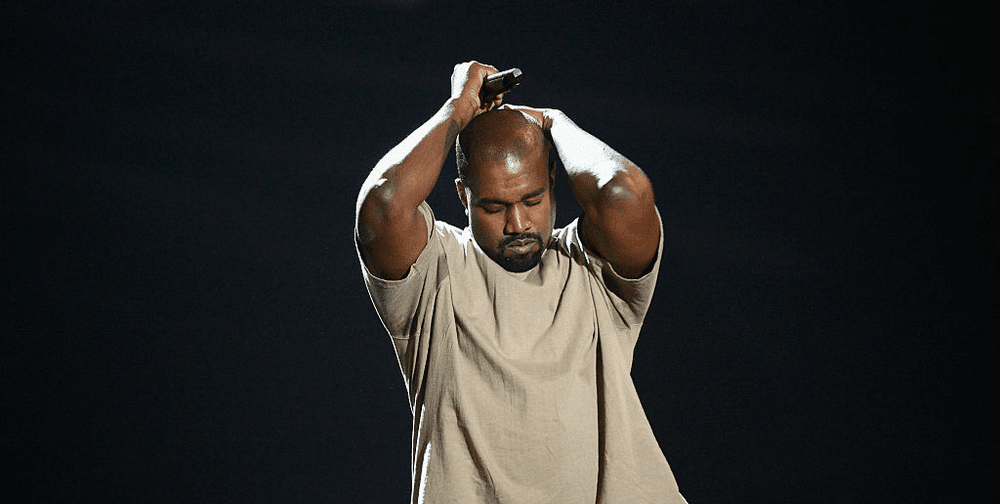 Kanye West, dat afară din sediul Skechers, după ce a venit neinvitat. Averea sa e în picaj, rapperul nu mai e miliardar