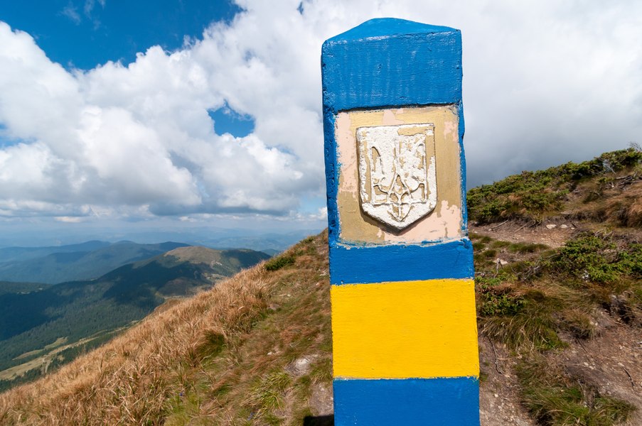 Ucrainenii își riscă viața pentru a intra în România sau Polonia ca să nu ajungă pe front. Trasee, metode și prețuri