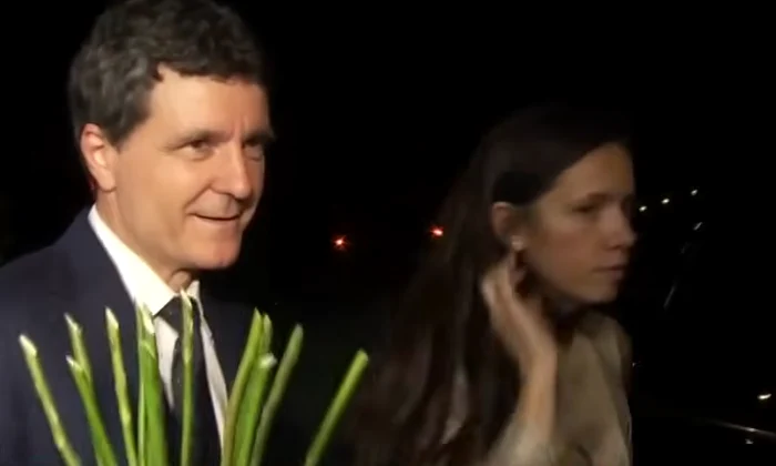 Nicusor dan la nunta lui Nazare captura video Antena 3 png