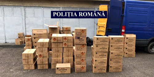 calarasi obiecte pirotehnice confiscate de poliţişti foto ipj calarasi