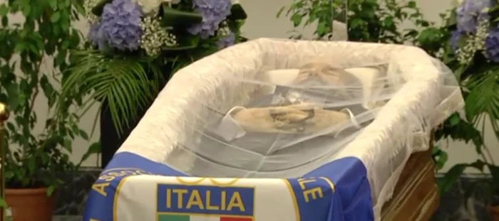 Sicriul lui Bud Spencer a fost lăsat deschis