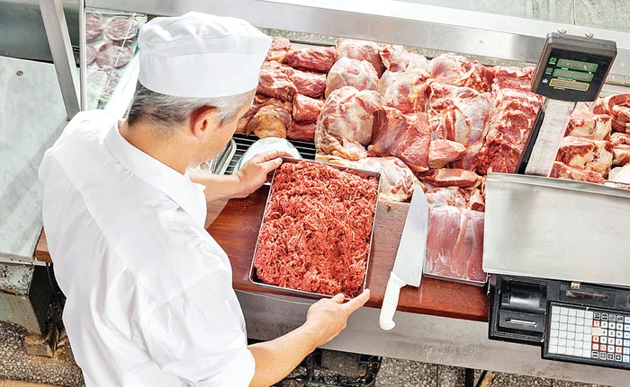 
    Nu mai puţin de 60% din  necesarul de carne de porc  va proveni din import  