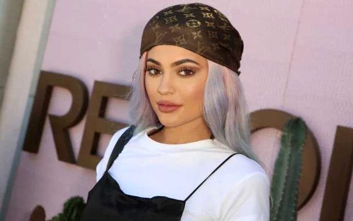 Jenner este cea mai tânără dintre surorile Kardashian-Jenner şi a devenit cunoscută publicului prin seria TV „Keeping Up with the Kardashians“ FOTO Guliver/Getty Images