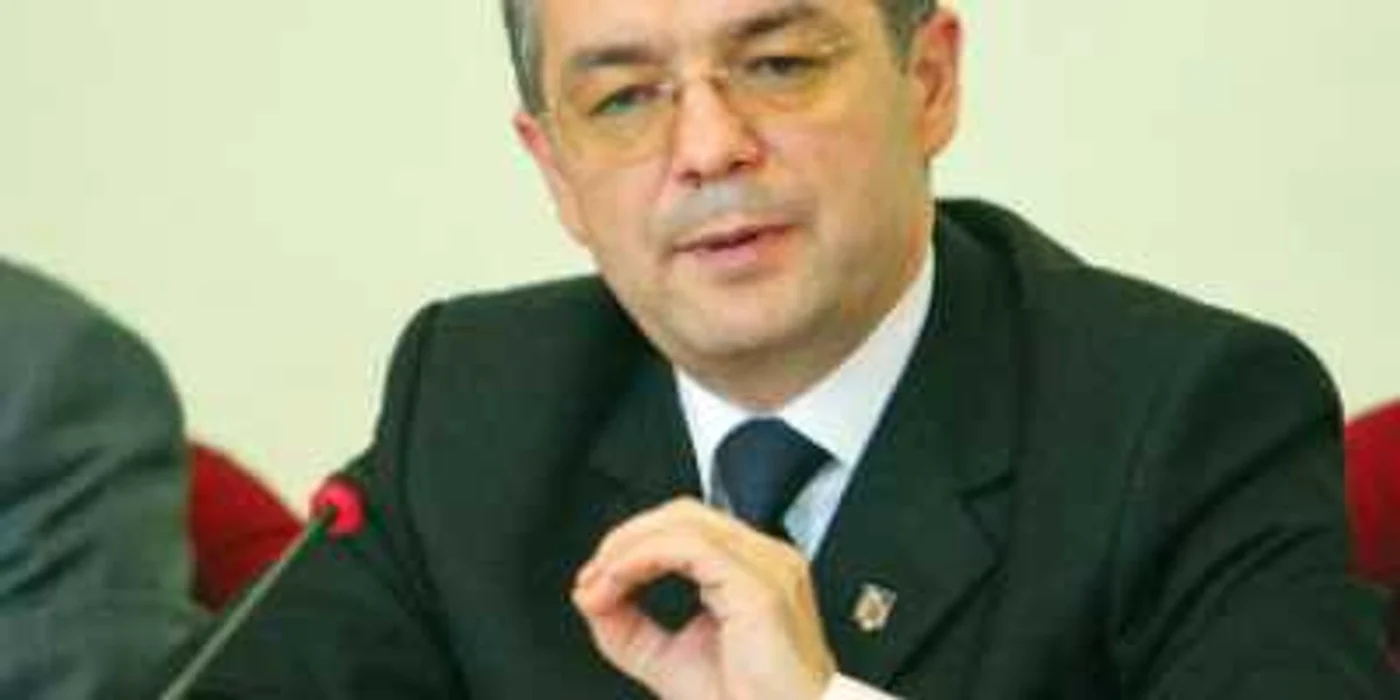 Bugetul de stat, „îngrăşat“ de miniştri