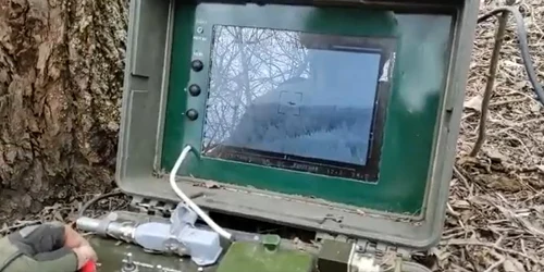 Elicopter rusesc de atac Ka-52 doborât de militarii ucraineni - foto captură Video