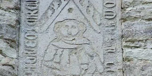 Lespedea de pe Biserica Evanghelică
