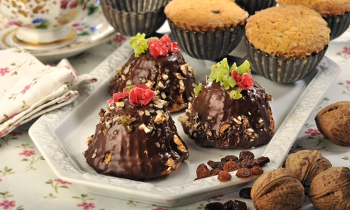 Gingerbread Muffins with Nuts and Raisins jpeg