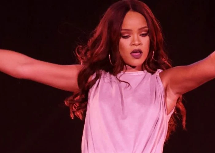 Rihanna a urcat pe scenă cu 30 de minute mai târziu față de cum era prevăzut în programFoto Splash News