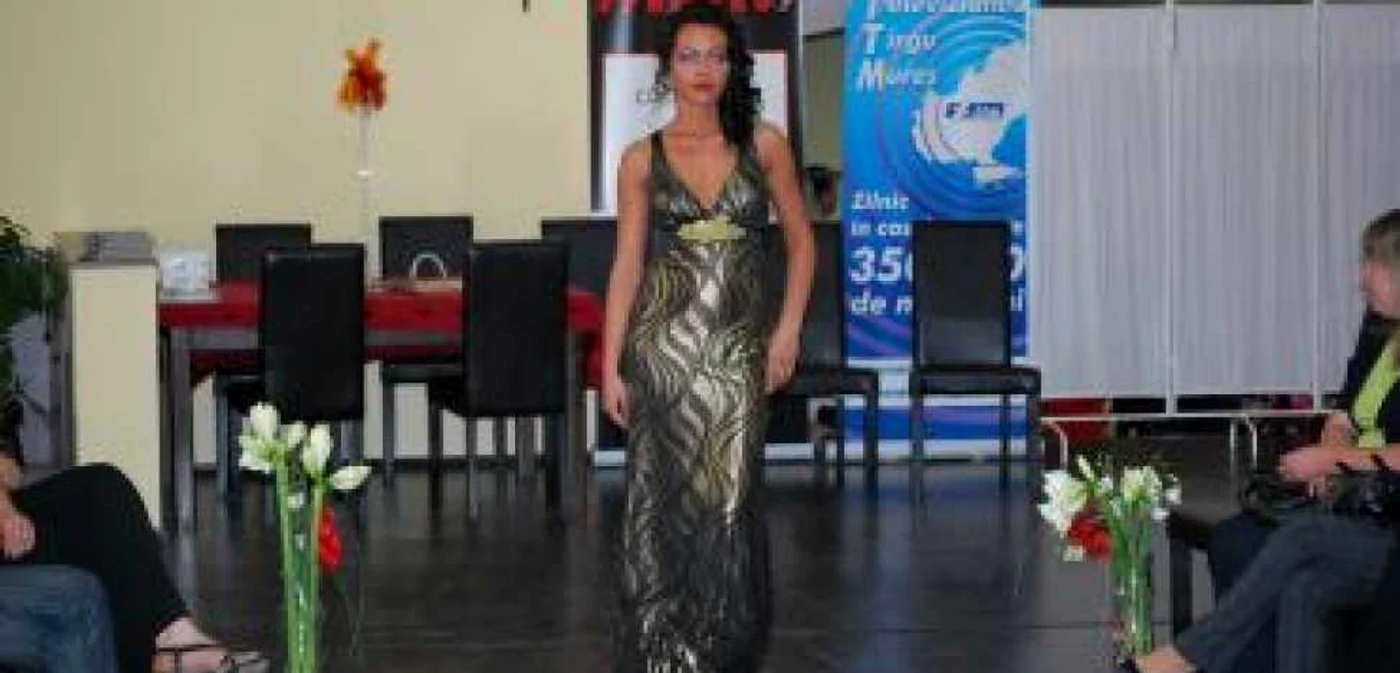 Târgu-Mureş:„Fashion Show” pentru ajutorarea familiilor nevoiaşe