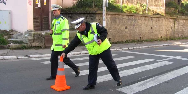 Femeia a fost lovită chiar pe trecerea de pietoni