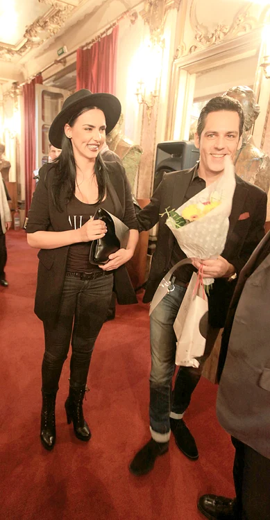 
    Lavinia şi Bănică sunt  îndrăgostiţi lulea  