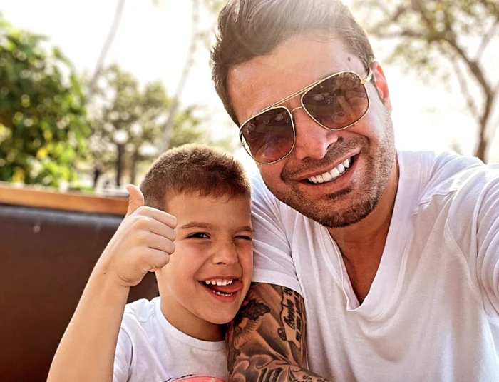 
    Adrian Mutu și fiul lui, Tiagofoto: Instagram  