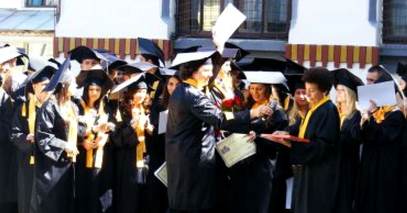 Târgu-Jiu: Profesorii vor fi premiaţi de municipalitate