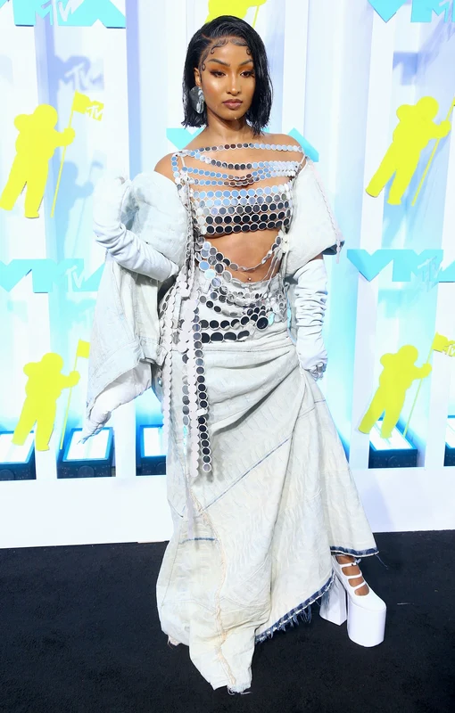 Shenseea jpg
