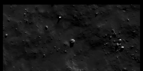 Formaţiunea hexagonală din centrul imaginii este presupusa bază extraterestră lunară (foto: YouTube)