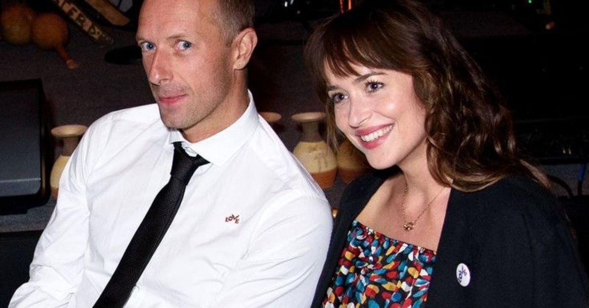 Chris Martin de la Coldplay s-a despărțit de Dakota Johnson