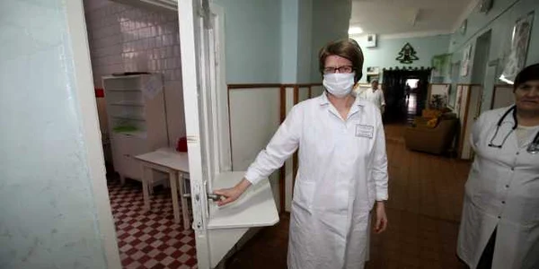 Mai mulți medici ar putea fi dați afară din spitalele de pediatrie