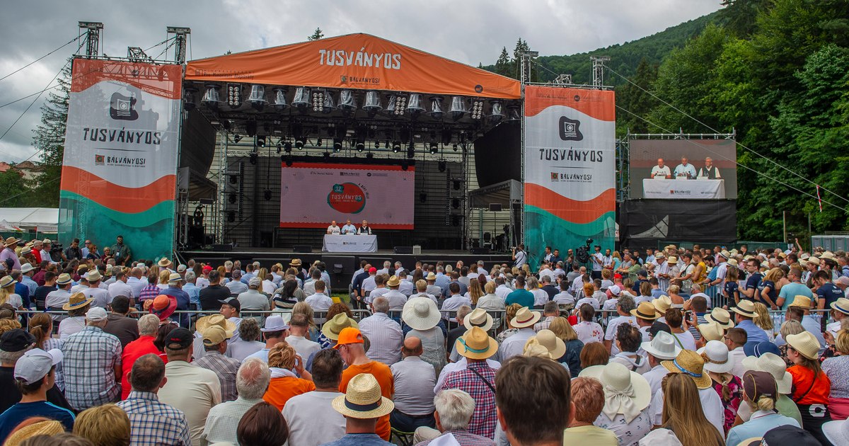 Frăția Ortodoxă a forțat intrarea la discursul lui Orban: „De la voievozi nu am mai avut un conducător să țină cu neamul”
