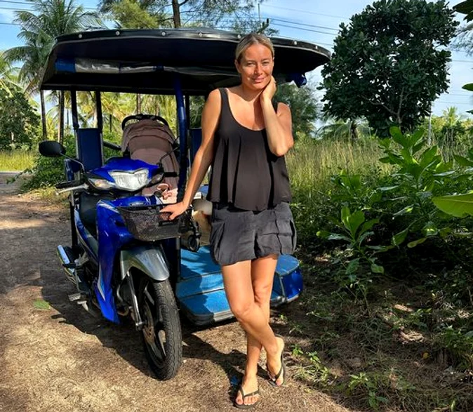 Laura Cosoi este însărcinată cu cel de-al patrulea copil FOTO Facebook Laura Cosoi
