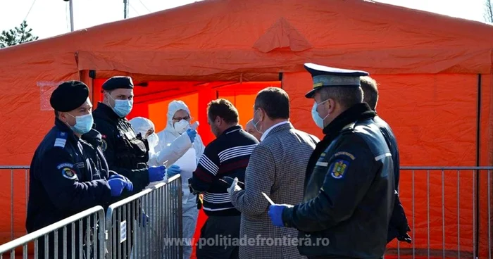 Triaj epidemiologic la graniţă FOTO IGPF