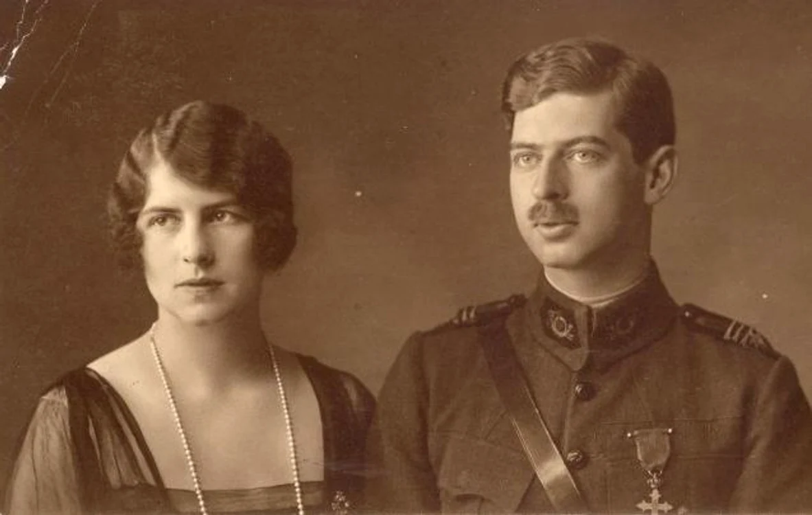 Prințesa Elena și Prințul Moștenitor Carol, în anul căsătoriei lor care a avut loc în Atena, la 10 martie 1921