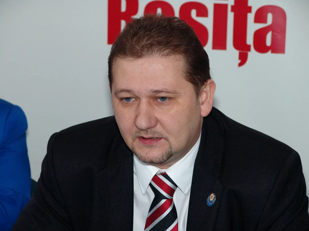 Deputatul Ionuţ Chisăliţă este internat la spital, în urma accidentului rutier.