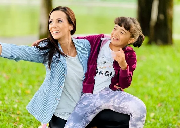 Livia Graur, alături de fiica ei, Renata Sursa: Facebook 