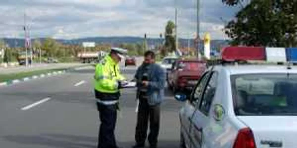 Conducătorii auto sunt sfătuiți să respecte viteza legală