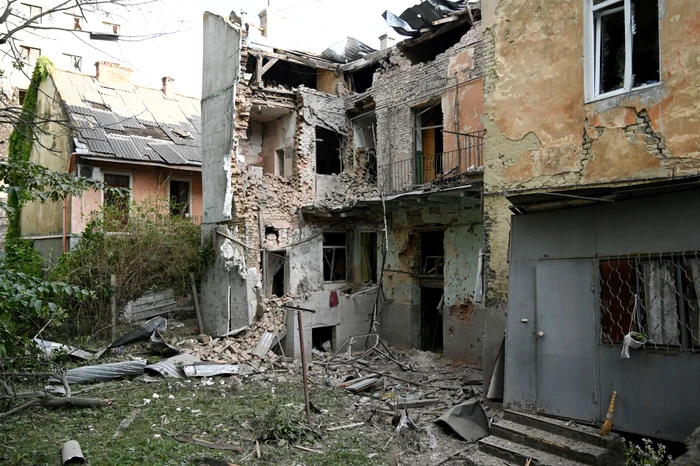 Clădire rezidențială distrusă în Ucraina. FOTO: AFP