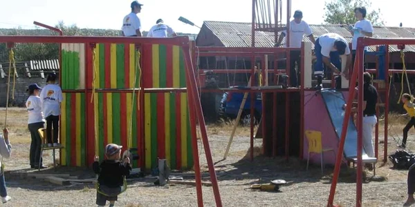 Activităţi de voluntariat