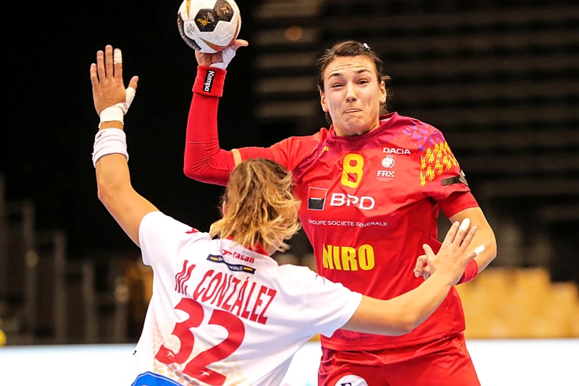 
    În 2018, Cristina Neagu a devenit golgheterul absolut al Campionatului European de handbalFoto: EPA  