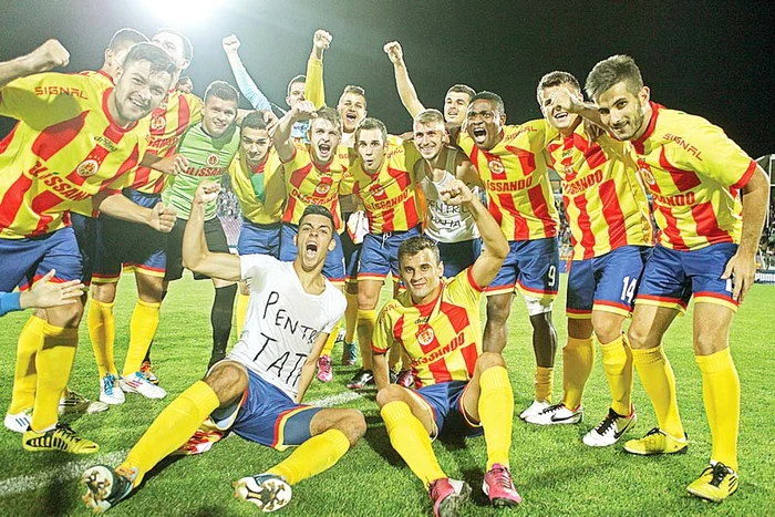 Bucuria timişorenilor pentru calificarea în  optimile Cupei României