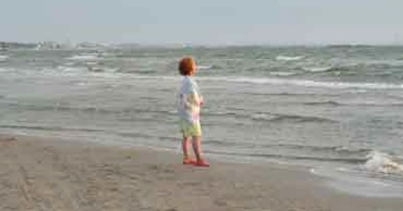 Constanţa: Litoral 2009 / Cura perfectă cu aerosoli pe plajă
