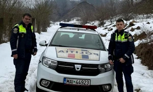 Politisti salvatori IPJ Hunedoara2 jpg