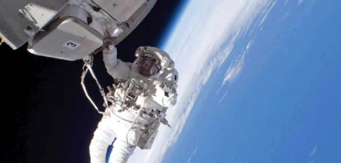 Metoda NASA care îi ajută pe astronauţi să adoarmă
rapid