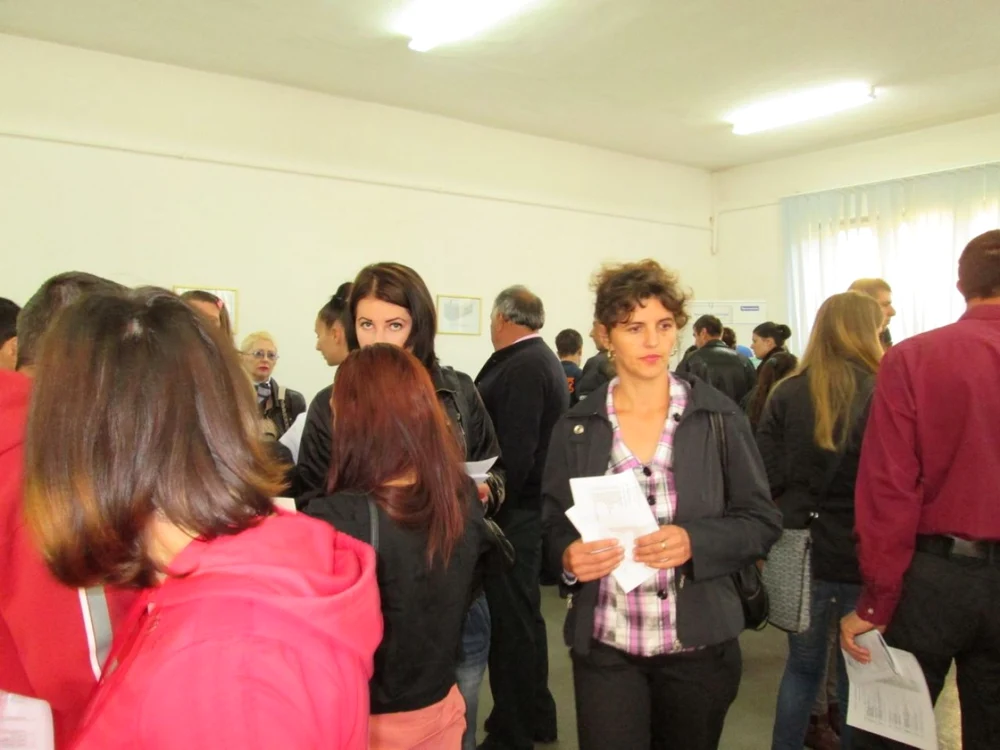 220 de persoane care aparţin categoriilor sociale vulnerabile vor fi angajate FOTO Adevărul