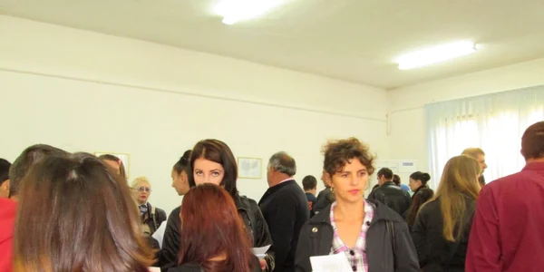 2 400 de vâlceni au încercat să-şi găsească un loc de muncă la bursa pentru absolvenţi