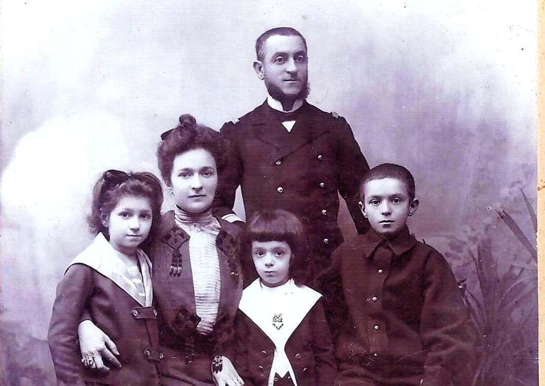 Alexandru Cătuneanu şi familia Arhivă personală Alexandru Pană