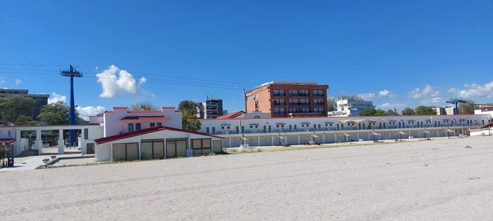 Așa arăta plaja din Mamaia la sfârșit de săptămână, în septembrie. Pustie! foto: Click!