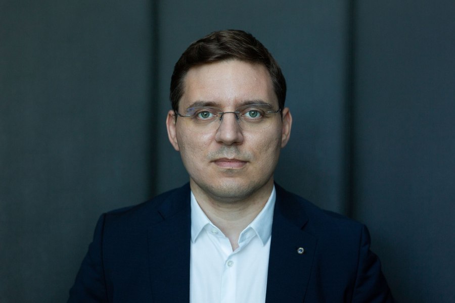 Victor Negrescu intră în cursă pentru o funcție de prim-vicepreședinte PSD, alături de Sorin Grindeanu. „Nu mai există lideri providenţiali”