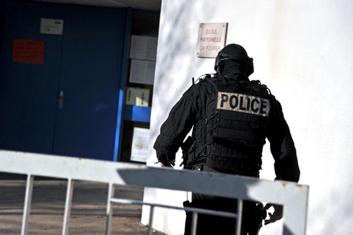Poliția franceză a intervenit în nordul Parisului într-o misiune antiteroristăFoto Getty
