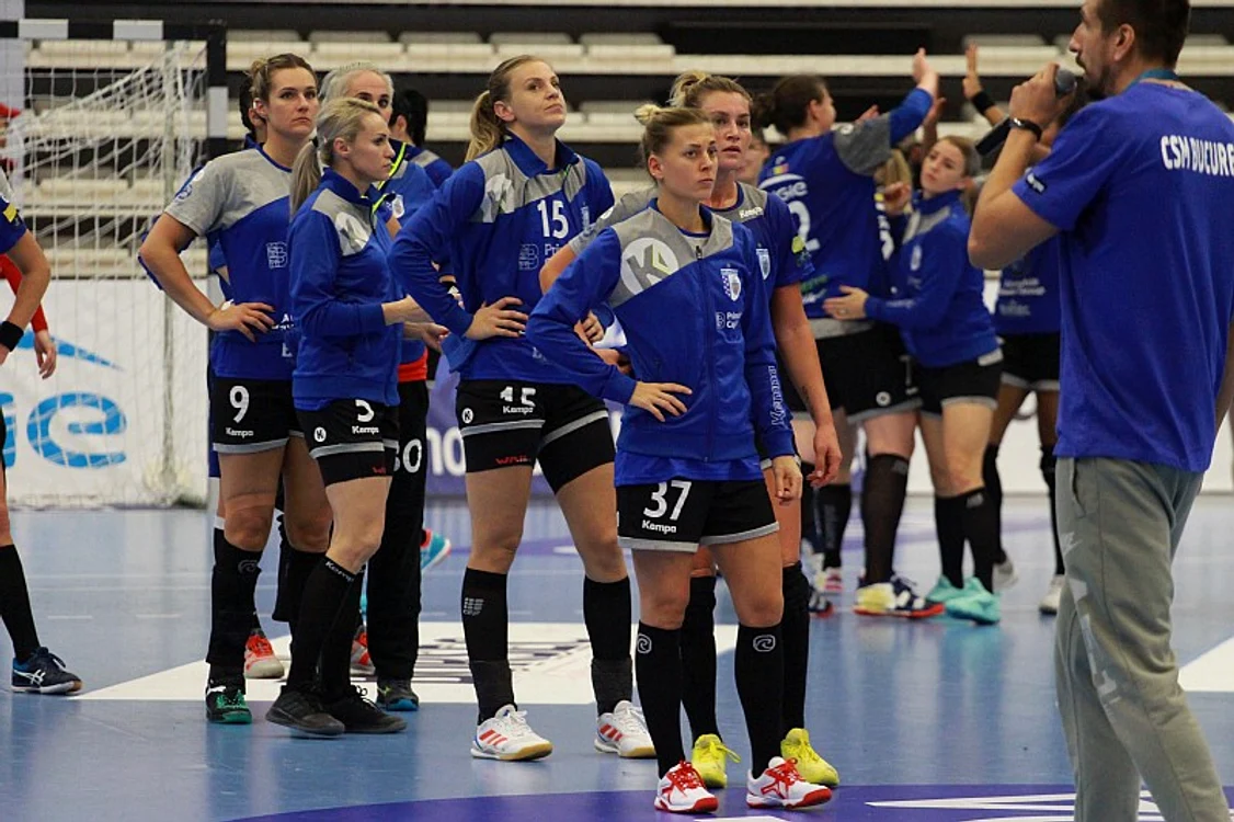 
    Handbalistele de la CSM București nu sunt la primul meci dezolant în această ediție a Ligii CampionilorFoto: Marian Burlacu  