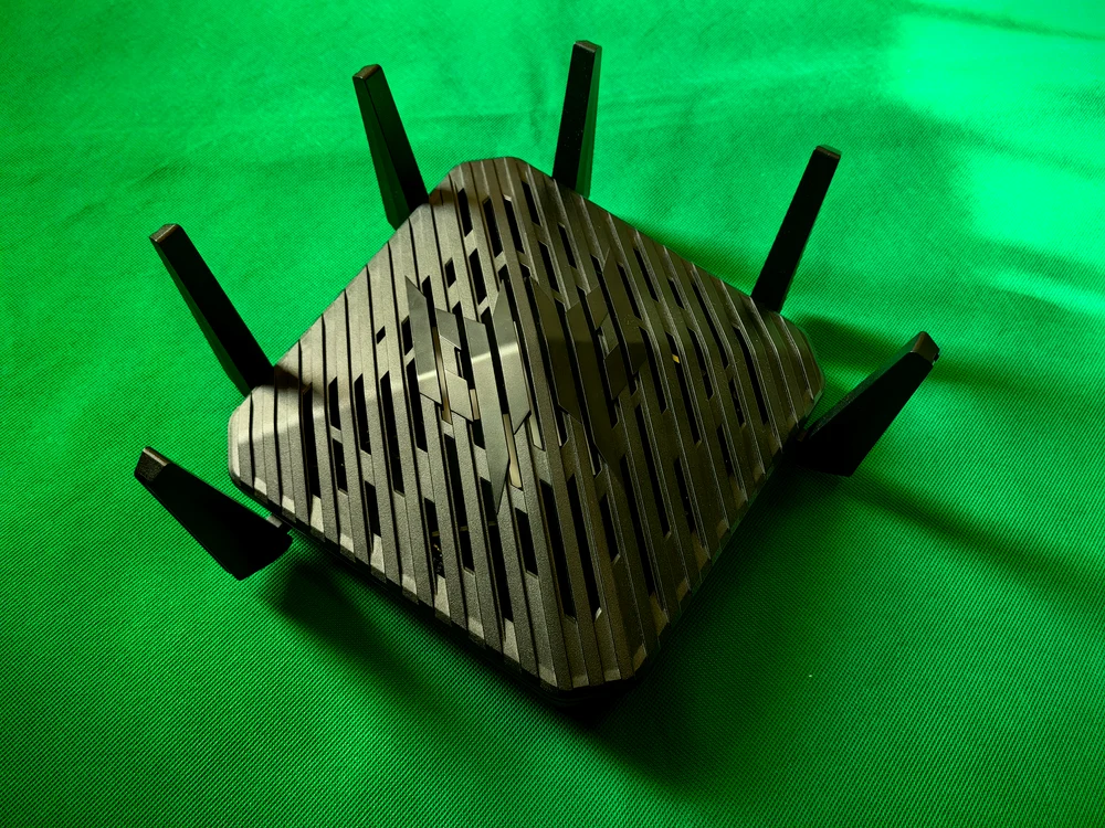 Router Acer Predator Connect W6. FOTO Adrian Pogîngeanu