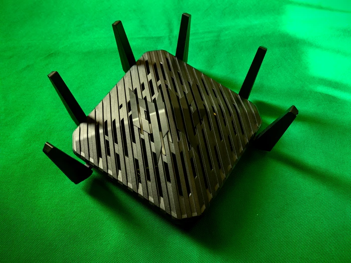 Router Acer Predator Connect W6. FOTO Adrian Pogîngeanu