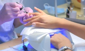 Manichiura cu gel jpg