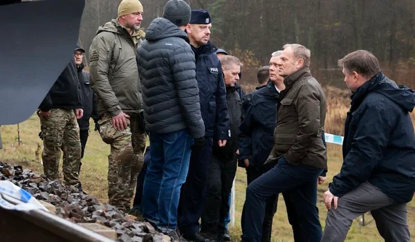 premierul poloniei donald tusk jpg