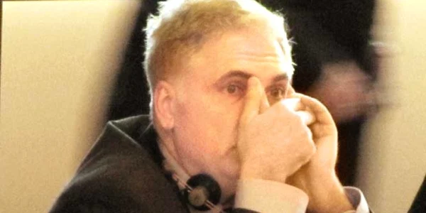 Adrian Severin, surprins de ziariştii de la „Sunday Times“ cu camera ascunsă cand accepta „Euroşpaga“   