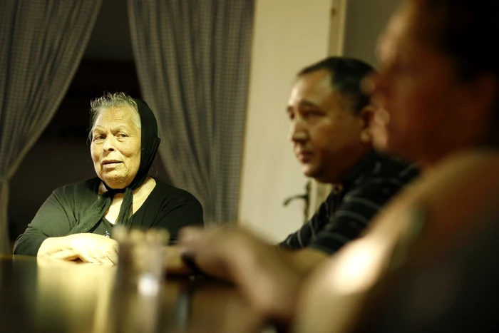 Rudele continuă să jelească victima studenţilor criminali