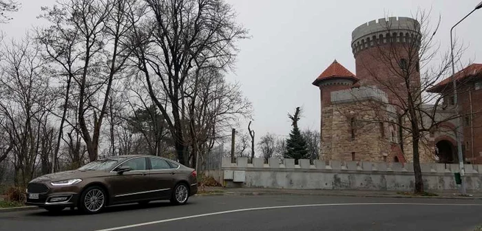 Drive test Ford Mondeo Vignale