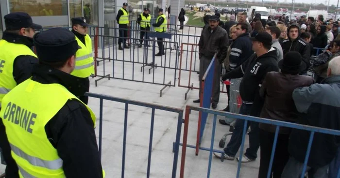 Aglomeraţie la deschiderea noului mall